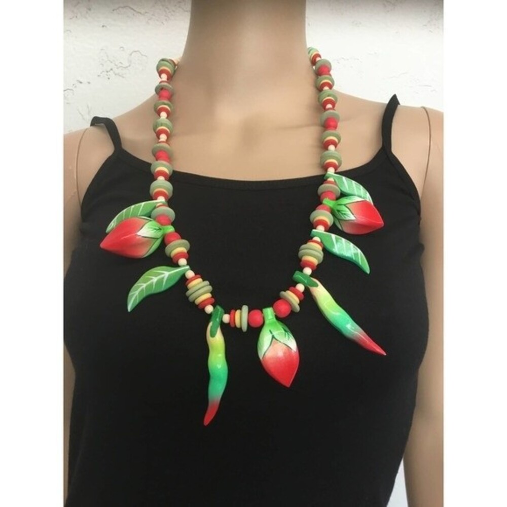 Wooden Bead Pepper Necklace
